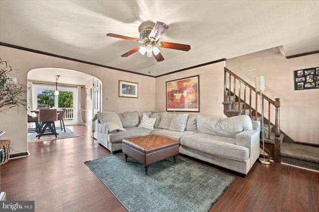 2144 ACADEMY AVE, Holmes, PA 19043