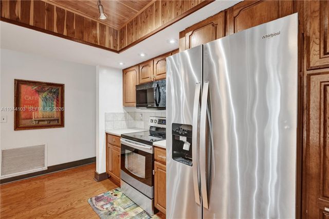 5380 SW 8th Ct, Plantation, FL 33317