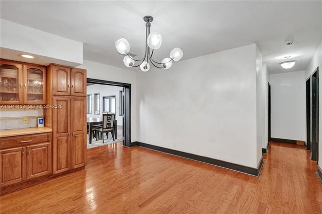 5380 SW 8th Ct, Plantation, FL 33317