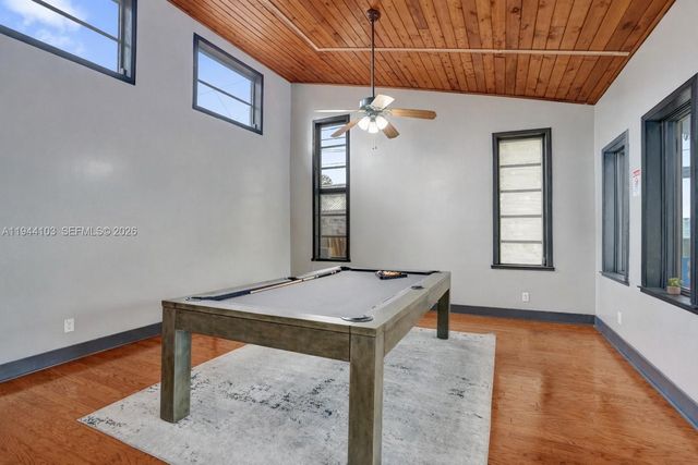 5380 SW 8th Ct, Plantation, FL 33317