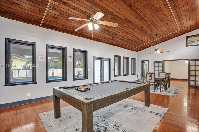 5380 SW 8th Ct, Plantation, FL 33317