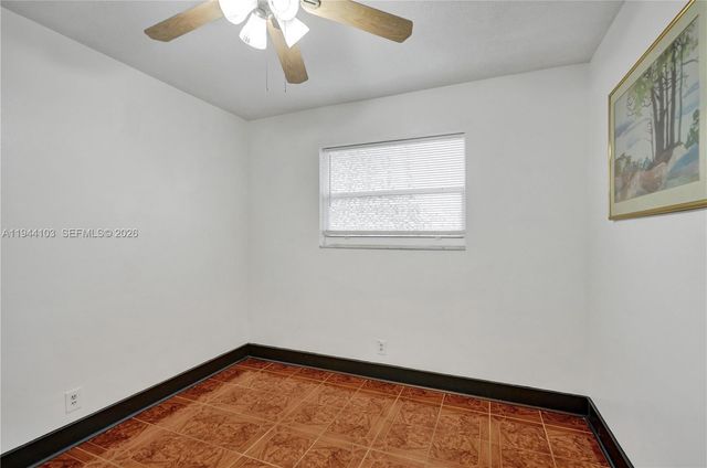 5380 SW 8th Ct, Plantation, FL 33317