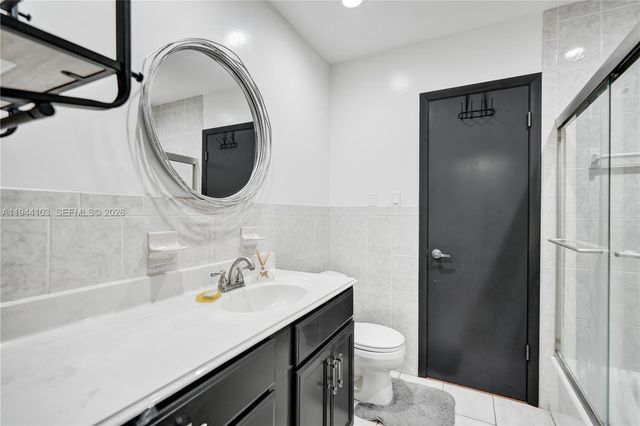 5380 SW 8th Ct, Plantation, FL 33317