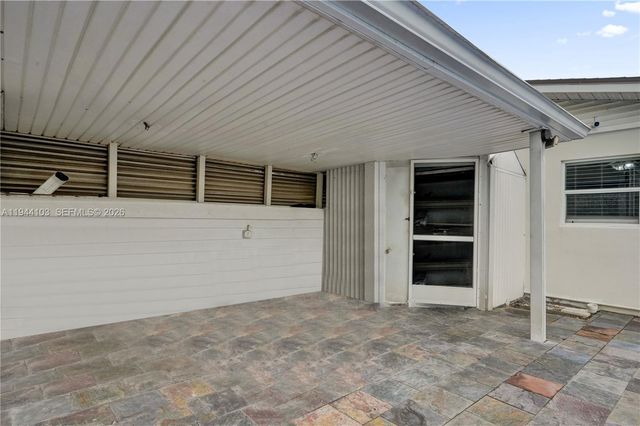 5380 SW 8th Ct, Plantation, FL 33317