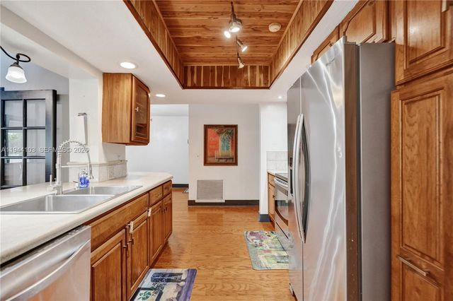 5380 SW 8th Ct, Plantation, FL 33317