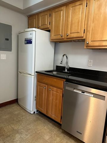 1025 Hancock Street 8C, Quincy, MA 02169