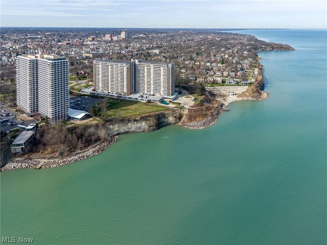 12900 Lake Avenue 2005, Lakewood, OH 44107