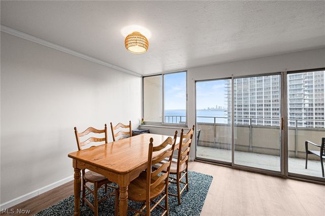 12900 Lake Avenue 2005, Lakewood, OH 44107