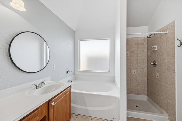 421 Kingfisher Lane, Arlington, TX 76002