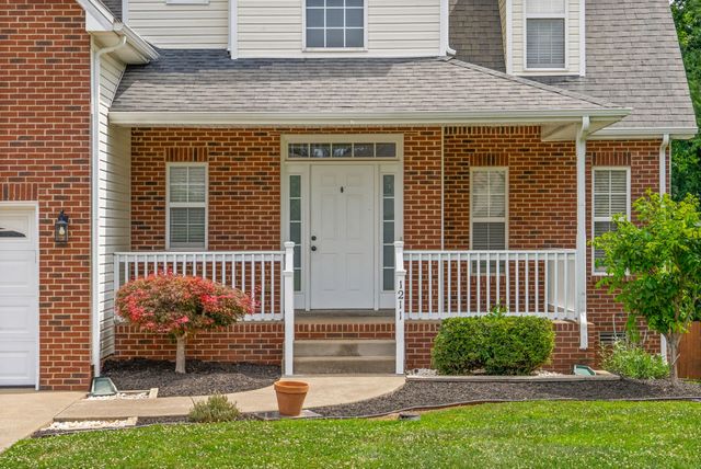1211 Viewmont Dr, Clarksville, TN 37040