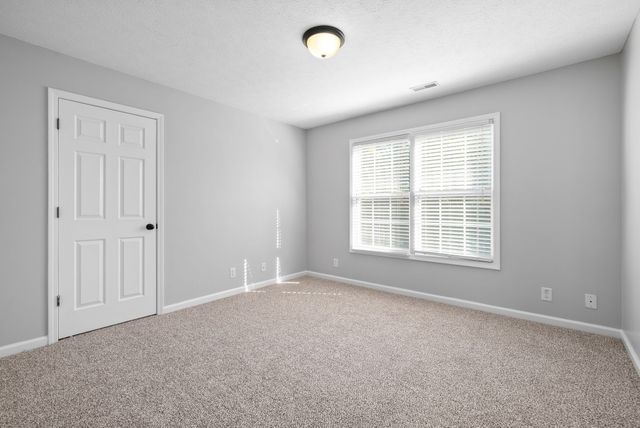 1211 Viewmont Dr, Clarksville, TN 37040