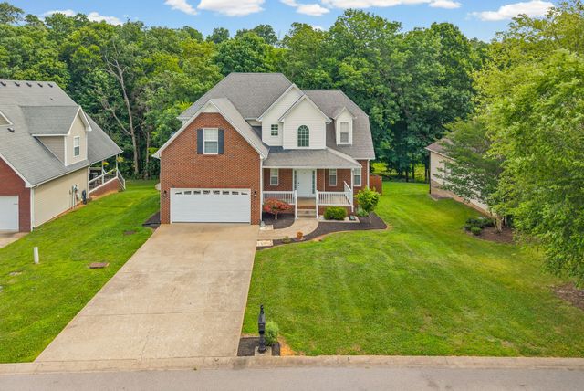 1211 Viewmont Dr, Clarksville, TN 37040