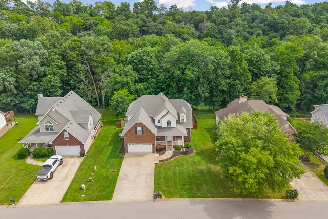 1211 Viewmont Dr, Clarksville, TN 37040