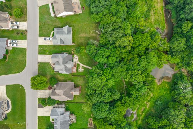 1211 Viewmont Dr, Clarksville, TN 37040