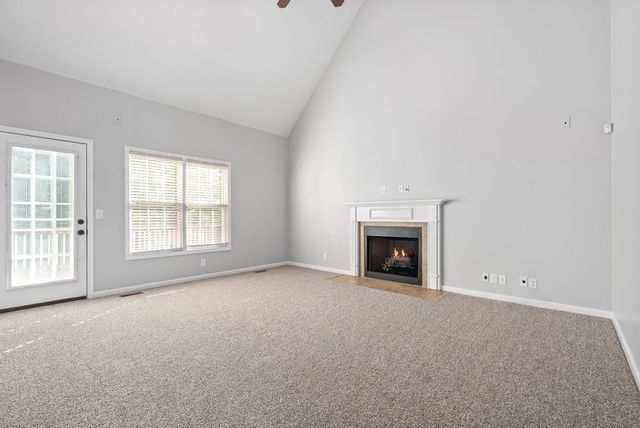 1211 Viewmont Dr, Clarksville, TN 37040