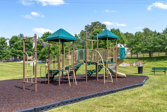 1211 Viewmont Dr, Clarksville, TN 37040