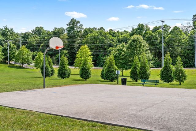 1211 Viewmont Dr, Clarksville, TN 37040