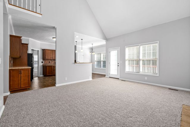 1211 Viewmont Dr, Clarksville, TN 37040