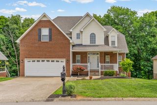 1211 Viewmont Dr, Clarksville, TN 37040