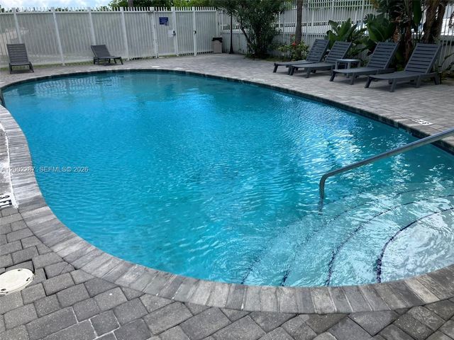 335 Ocean Dr 306, Miami Beach, FL 33139