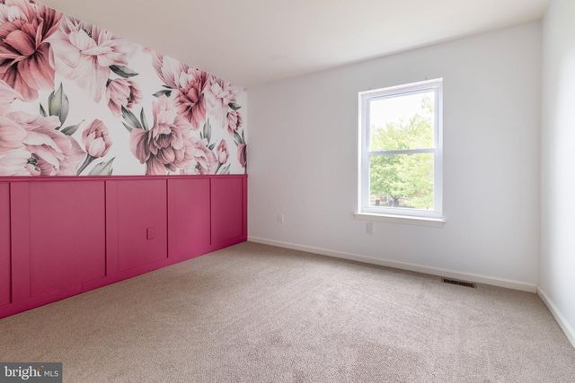 616 JENNIFER LN, Gilbertsville, PA 19525