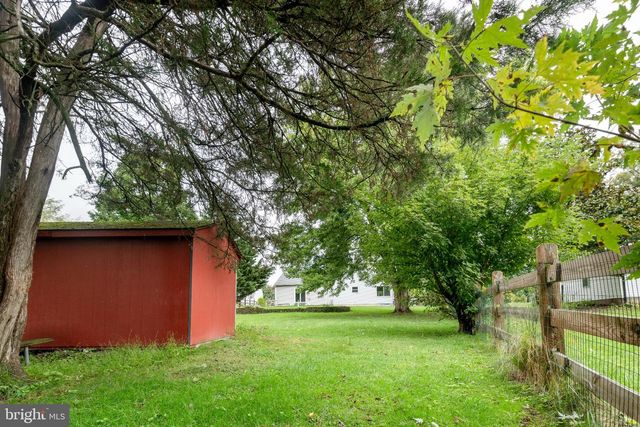 616 JENNIFER LN, Gilbertsville, PA 19525