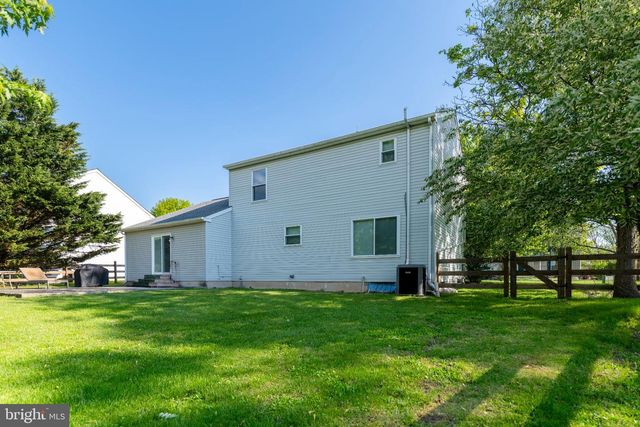 616 JENNIFER LN, Gilbertsville, PA 19525