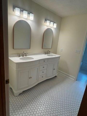 5677 Bentley Road, Cumming, GA 30040