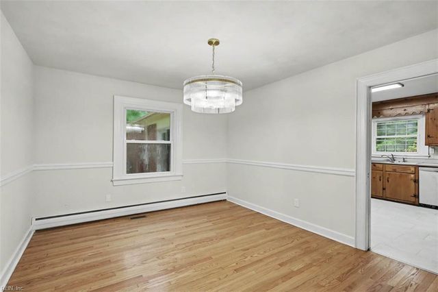 616 E Lynn Shores CIR, Virginia Beach, VA 23452