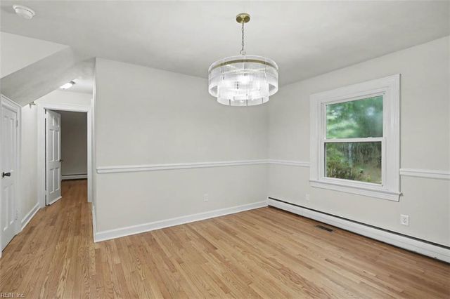 616 E Lynn Shores CIR, Virginia Beach, VA 23452