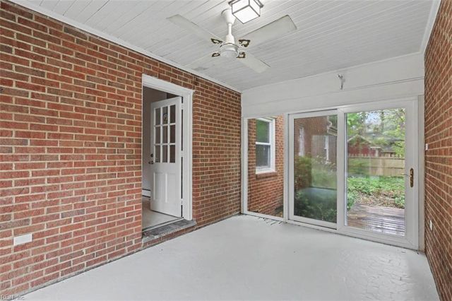 616 E Lynn Shores CIR, Virginia Beach, VA 23452