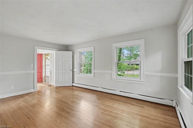 616 E Lynn Shores CIR, Virginia Beach, VA 23452