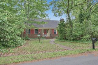 616 E Lynn Shores CIR, Virginia Beach, VA 23452