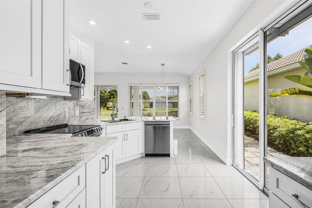 17762 COURTSIDE LANDINGS CIRCLE, Punta Gorda, FL 33955