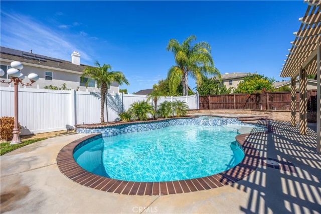 39879 Camden Court, Temecula, CA 92591