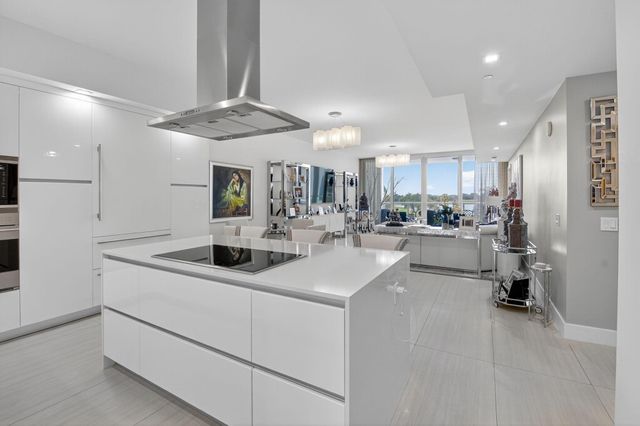 20155 Boca West Drive C205, Boca Raton, FL 33434