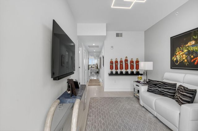 20155 Boca West Drive C205, Boca Raton, FL 33434