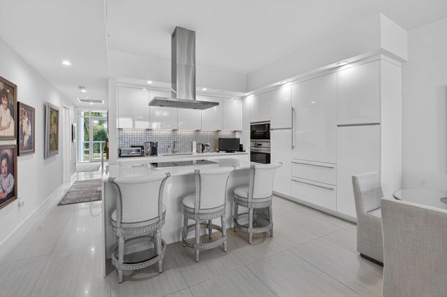 20155 Boca West Drive C205, Boca Raton, FL 33434