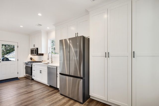 201 S HOLMES ST, Memphis, TN 38111