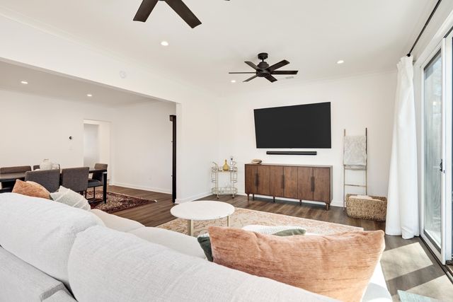 201 S HOLMES ST, Memphis, TN 38111