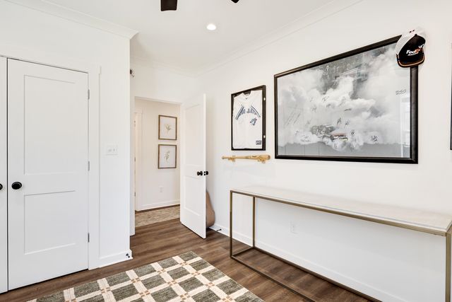 201 S HOLMES ST, Memphis, TN 38111