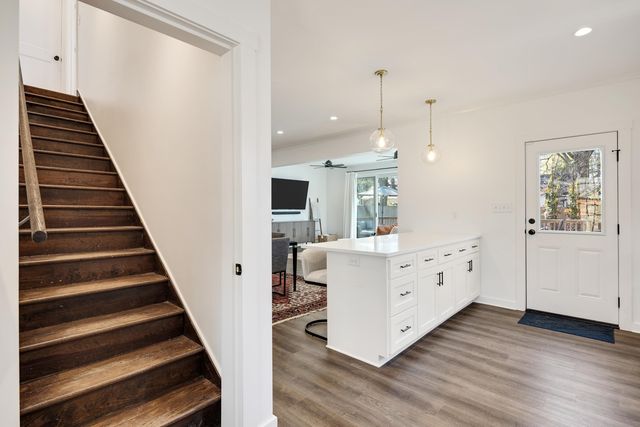 201 S HOLMES ST, Memphis, TN 38111