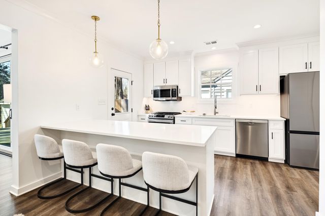 201 S HOLMES ST, Memphis, TN 38111