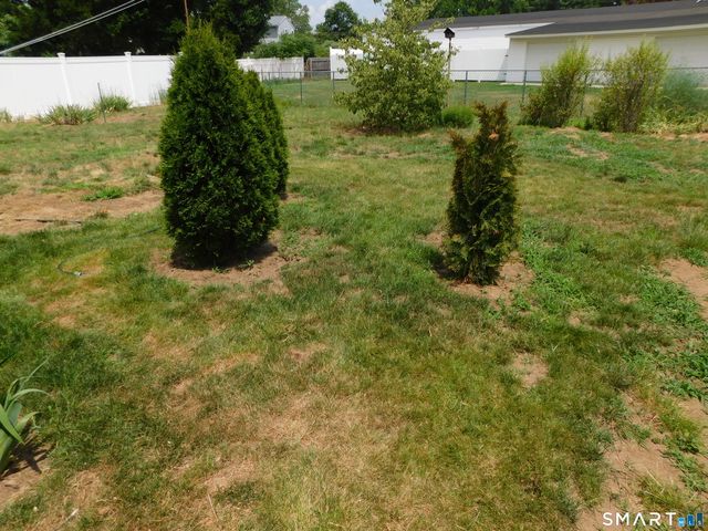 14 Leland Drive, East Hartford, CT 06108