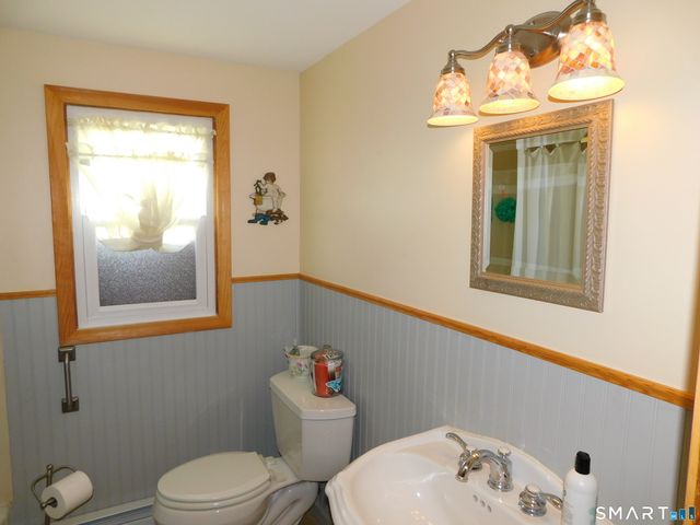 14 Leland Drive, East Hartford, CT 06108