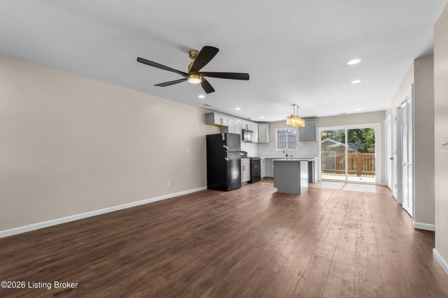 6502 Kenmore Ave, Louisville, KY 40216