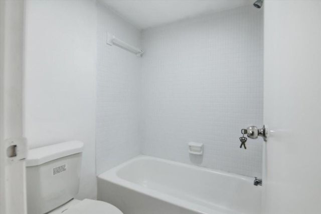 6101 N Falls Circle Dr 309, Lauderhill, FL 33319