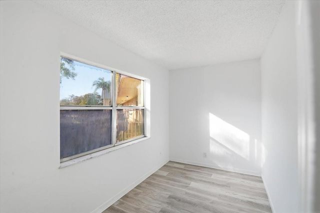 6101 N Falls Circle Dr 309, Lauderhill, FL 33319