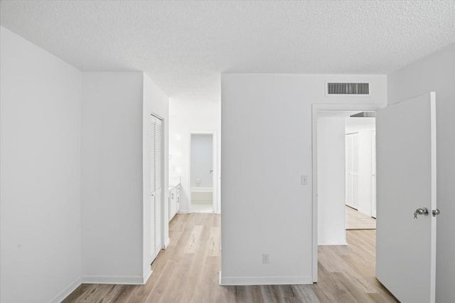 6101 N Falls Circle Dr 309, Lauderhill, FL 33319