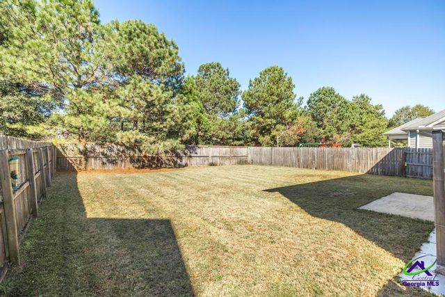 318 Flowing Meadows Drive, Kathleen, GA 31047